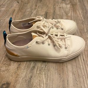 Toms canvas sneakers, size 7.